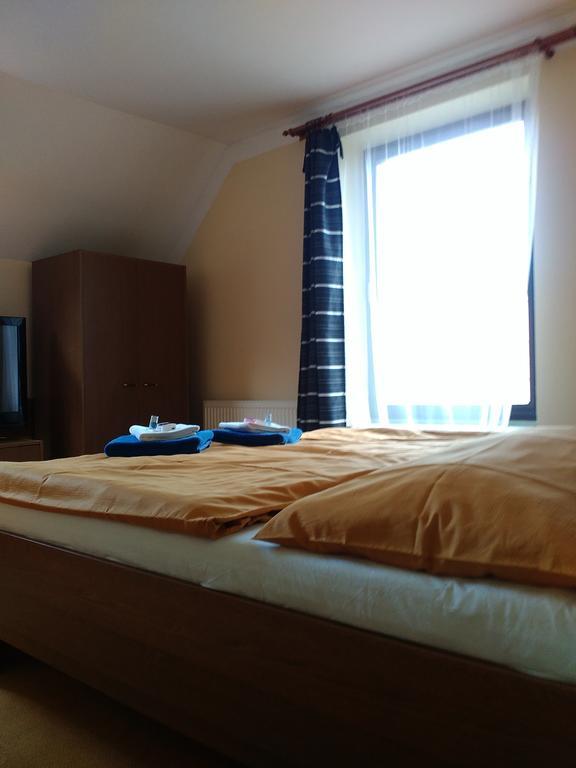 Penzion Eden Turnov Chambre photo