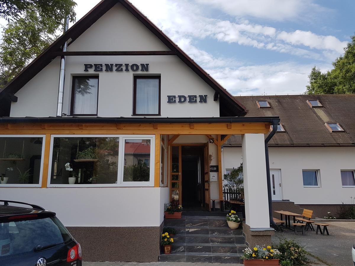 Penzion Eden Turnov Extérieur photo
